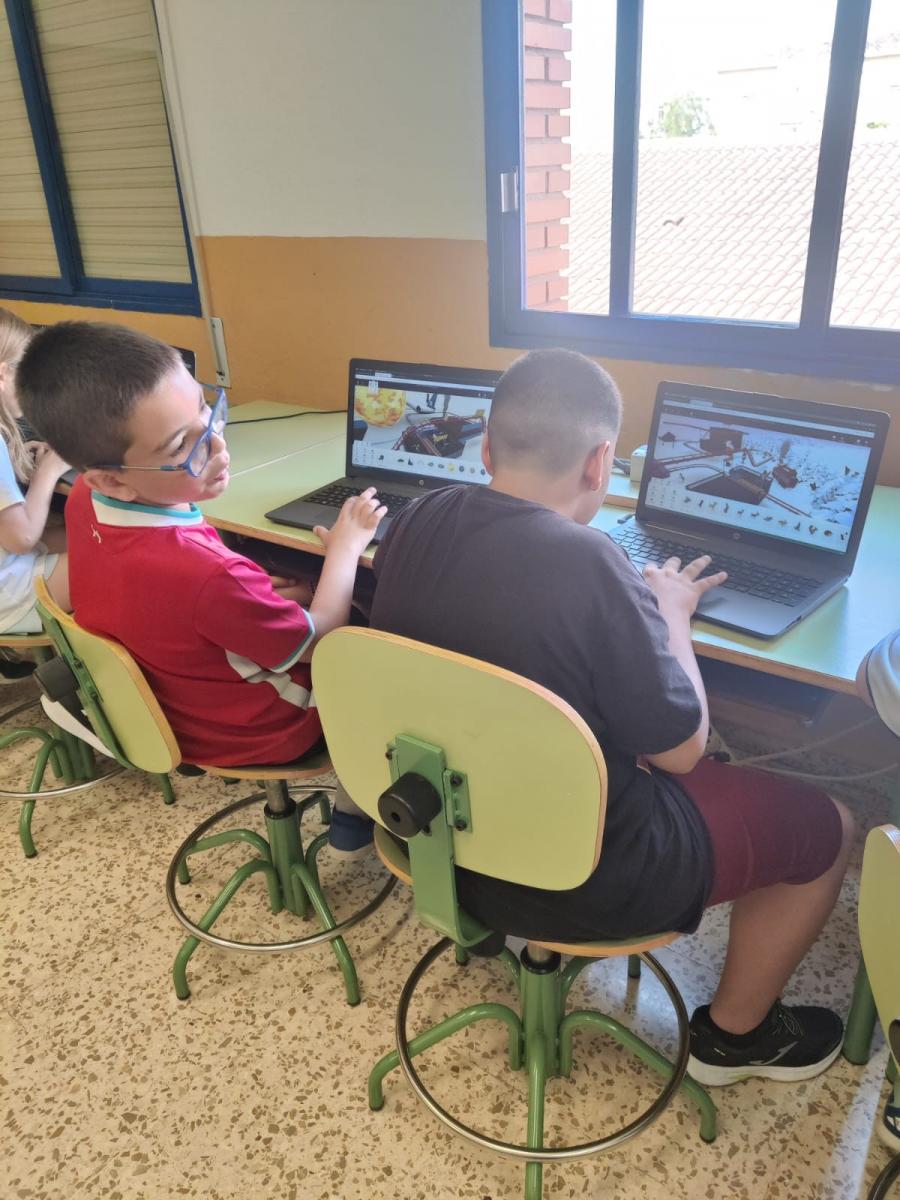 cc5ffd51-3c8e-4ca4-8142-fc9012e3e4ab (1)