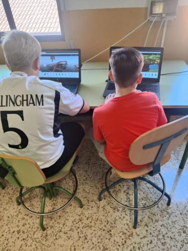 da03fd69-c092-4e67-9734-6ea2d450096a