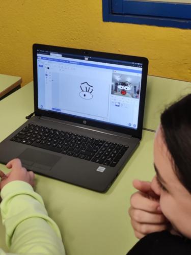 e4044553-c591-46e3-8585-3af0661a5aaf (1)