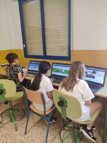 fb1adc17-2ece-4f5d-8bae-68e815795a9d (1)